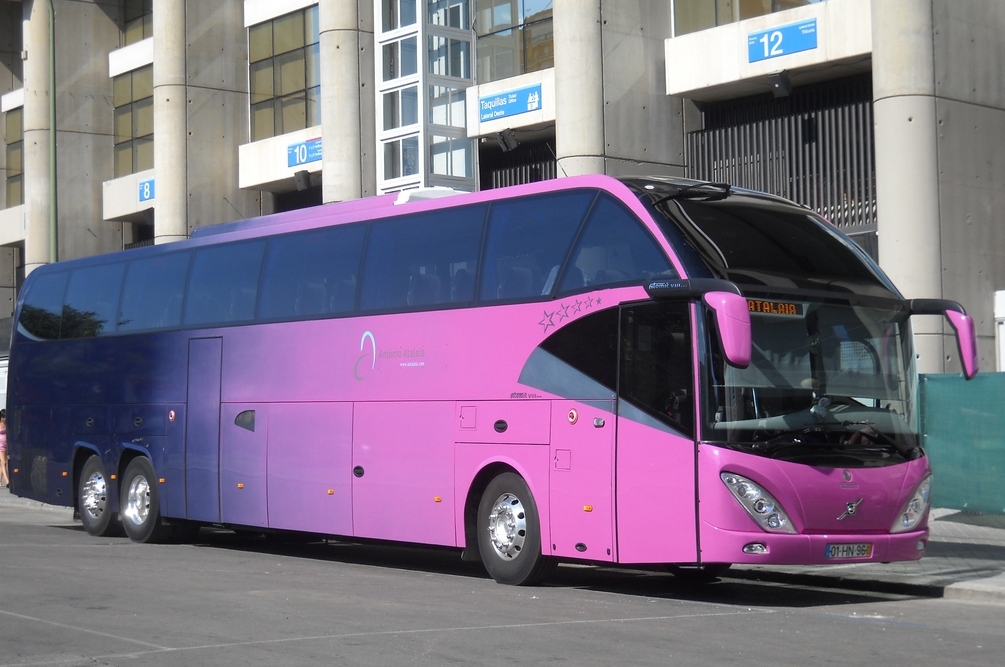 Organizing a Porto bus transfer